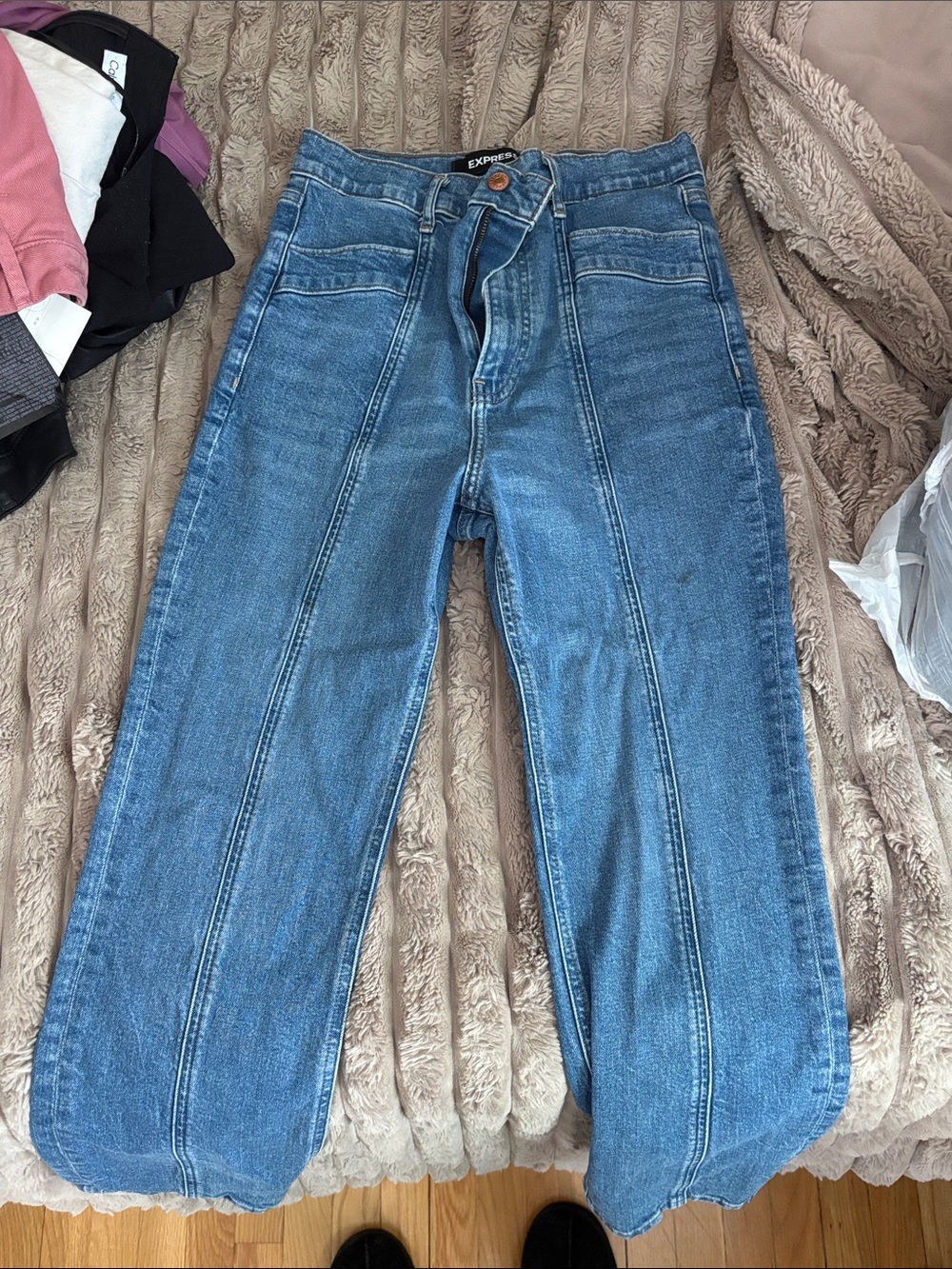 Straight jeans